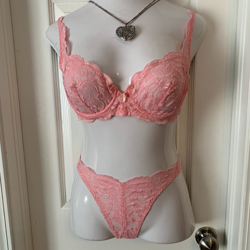 Vintage 90's Victoria's Secret Bra and Panty Set